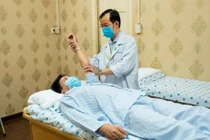 Châm cứu phục hồi vận động sau đột quỵ não