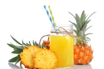 Có nên ngày nào cũng uống nước dứa?