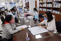 Từ tháng 7-2022, công chức không được hưởng thu nhập ngoài lương