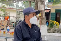 Người lái ca nô kể khoảnh khắc bị sóng đánh lật tàu