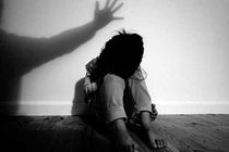 Hà Tĩnh: Khỏi tố, bắt tạm giam cụ ông 70 tuổi dâm ô 2 bé gái