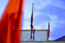 Cách treo cờ rủ Quốc tang đúng quy định