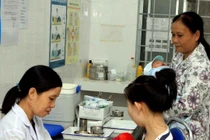 Hà Nội tuyên dương các gia đình tiêu biểu sinh con gái một bề