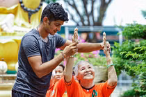 Đưa cha mẹ vào nhà dưỡng lão