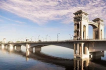 Cầu Trần Hưng Đạo phong cách ‘xứ Đông Dương’: Chuyên gia nói thẳng chắp vá, tuỳ tiện