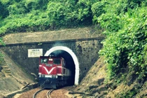 Đường sắt kiến nghị bố trí thêm 1.900 tỷ đồng cải tạo 13 hầm yếu 