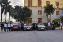 14 đối tượng bị tạm giữ cùng tang vật