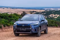 Xe công nghệ hybrid﻿ là bước chuyển tiếp cần thiết trong quá trình điện hoá ô tô.