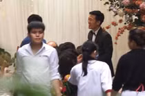 Lễ ăn hỏi của Xuân Trường - Nhuệ Giang thuê vệ sĩ bảo vệ