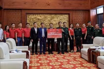 Tập đoàn BRG và ngân hàng SeABank trao tặng hơn 2 tỷ đông chung tay ủng hộ miền Trung