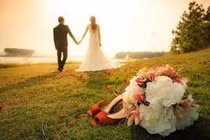 Khuyến khích thanh niên kết hôn trước tuổi 30