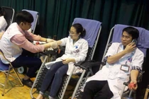 Bác sĩ Bệnh viện K hiến máu cứu người bệnh