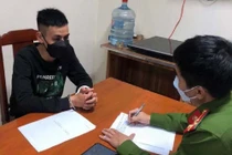 Đối tượng Lê Đình Hoài tại cơ quan công an.