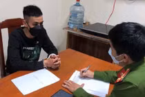 Đối tượng Lê Đình Hoài tại cơ quan công an.