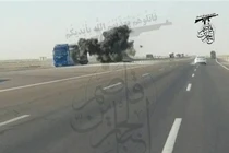 Du kích người Shiite Iraq tiếp tục tấn công các đoàn xe tiếp vận Mỹ