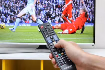 Lý do nên mở tivi hàng ngày