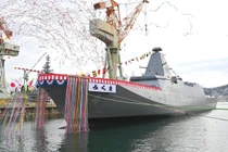Mitsubishi Heavy Industries hạ thủy khu trục hạm lớp Mogami thứ tư cho JMSDF