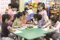 Đừng giữ trẻ ở nhà khi đến tuổi đi học