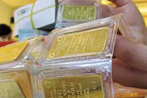 Giá vàng trong nước tiếp tục giảm sâu