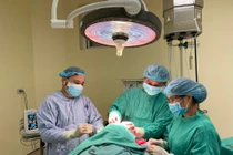 2 năm 5 lần phẫu thuật ung thư da đầu