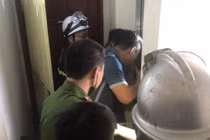 Bé trai 4 tuổi thoát chết trong gang tấc khi rơi vào hố thang máy