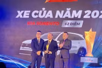 Hai diễn đàn mạng bình chọn Kia Sorento là mẫu xe của năm