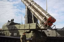 Video: Phòng không Nga tập trận bắn đạn thật quy mô lớn