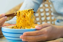 Sử dụng thực phẩm chế biến công nghiệp an toàn