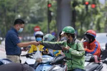 Hà Nội: Shipper được phép hoạt động từ 9h - 22h hằng ngày từ 21/9/2021. 