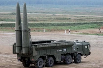 Tên lửa quân đội Syria – Nga phá hủy mạng lưới buôn lậu dầu của người Kurd ở Syria