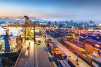 Hàng hóa qua cảng biển vẫn duy trì tăng trưởng 