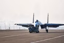 Lộ ảnh tiêm kích tàu sân bay siêu cơ động của hải quân Trung Quốc