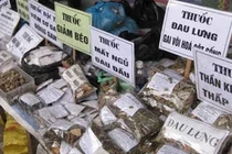 “Ngồi” trên đống thuốc nhưng đa phần vẫn nhập từ nước ngoài