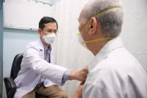 Những sai lầm trong chăm sóc người bệnh Parkinson trong dịch Covid-19