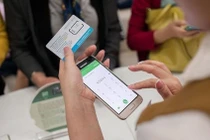 Thuê bao di động mới phải xác thực với Cơ sở dữ liệu về dân cư từ ngày 1/8. (Ảnh minh họa).