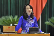 Khi Bộ trưởng Y tế hát hay hơn… nói!