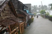 Siêu bão Surigae: Hơn 100.000 người Philippines phải sơ tán