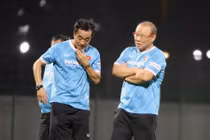 Tuyển Việt Nam rộng cửa đấu UAE, vì sao thầy Park vẫn đau đầu