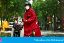 Hà Nội mưa lớn, nhiều nơi bị ngập