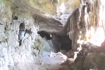 Người nguyên thủy chủ yếu sống ở vùng núi đá vôi