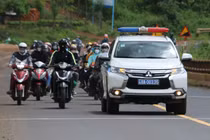 CSGT dẫn đường cho hàng nghìn người từ miền Nam về Tây Nguyên