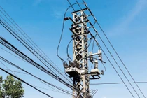 Màn đảo vai tại những gói thầu “siêu sát giá” của Công ty Điện lực Hòa Bình 