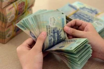 Bất ngờ lãi suất tiết kiệm nhảy vọt lên 8,2%/năm còn trái phiếu gần 20%