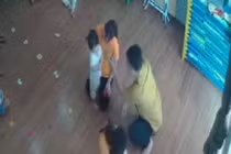 Truy tìm người đánh bé gái 2 tuổi ở trường mầm non