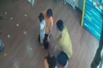 Truy tìm người đánh bé gái 2 tuổi ở trường mầm non