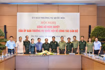 Công bố Nghị quyết của Ủy ban Thường vụ Quốc hội về công tác cán bộ