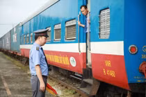  Tách rồi nhập 2 công ty, đường sắt loay hoay tìm lại "thời hoàng kim" 