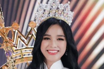 Đỗ Thị Hà: Sinh viên ngành luật thành Hoa hậu Việt Nam