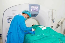 Phá hủy khối u gan bằng vi sóng