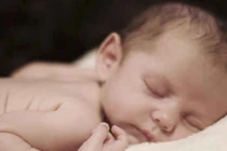 Sóng điện thoại ảnh hưởng tới trẻ sơ sinh như thế nào?